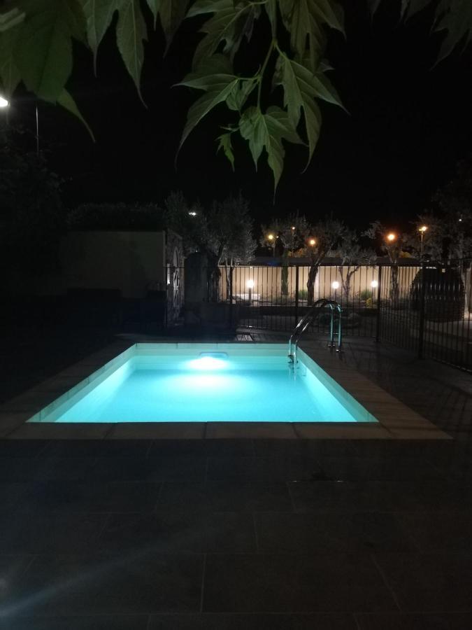 Maison Provencale Spa Sauna Piscine Molleges Ngoại thất bức ảnh